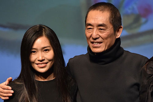 Con gái Trương Nghệ Mưu: Tuổi thơ bất hạnh vì bố mẹ ly hôn, đòi từ mặt cha khi bị cấm yêu