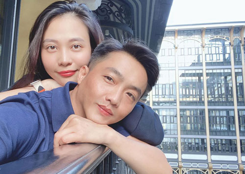 Được bà xã chăm tốt những ngày tránh dịch, Cường Đôla cũng rơi vào hoàn cảnh tương tự như chị em