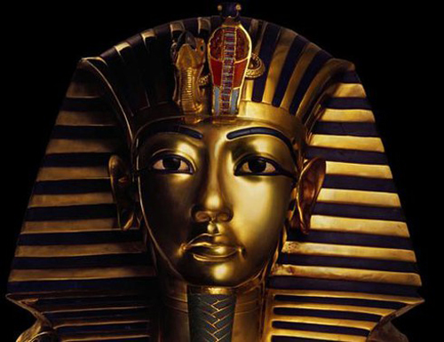 Hình ảnh tái dựng vua Ai Cập cổ đại gây "sốc"