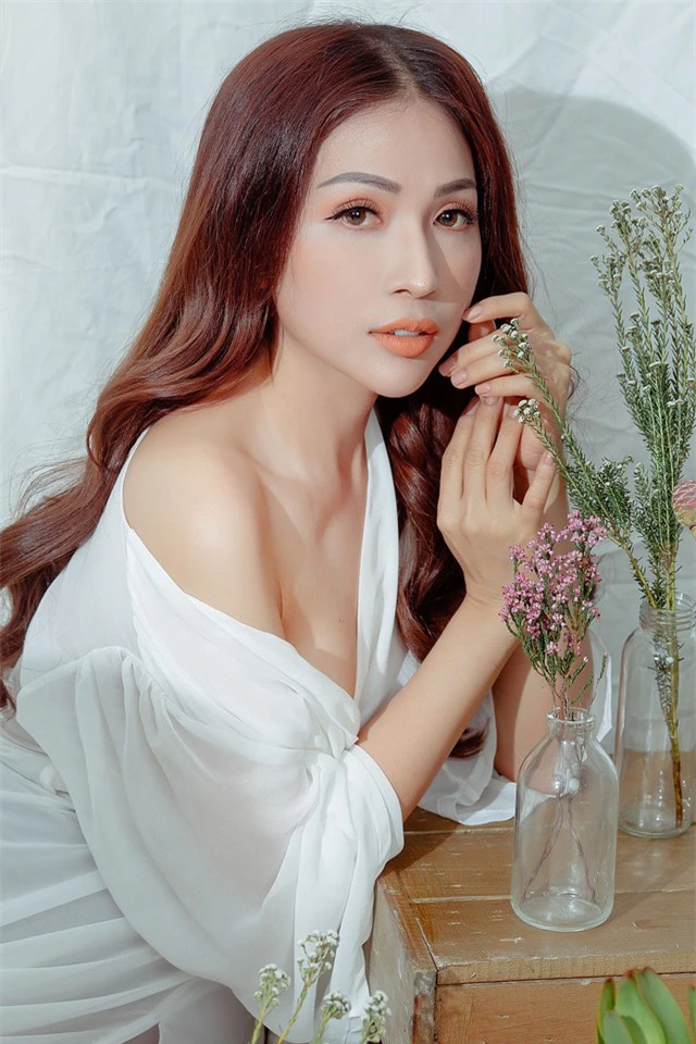 Khả Như: Mọi người trong showbiz đi làm chỉ vì tiền thôi - Ảnh 3.