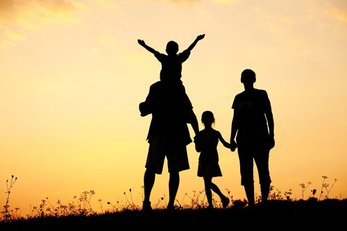 9 câu ‘độc miệng’ cha mẹ không nên nói với con cái kẻo hối hận cả đời