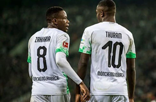  Denis Zakaria và Marcus Thuram.