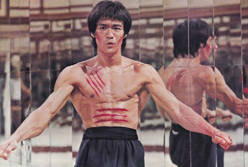 Bí ẩn lời nguyền đáng sợ của người ăn xin ám ảnh gia đình Lý Tiểu Long