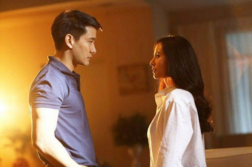 Chồng tò mò vì thấy thi thoảng vợ lại chặt 1 đoạn cây, đến ngày ra tòa ly hôn anh mới hiểu được hành động thâm sâu ấy