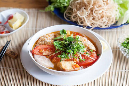 Cách nấu bún riêu cua đồng đậm đà hương vị miền Bắc