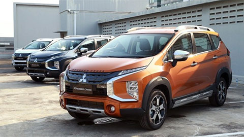 Mitsubishi Xpander Cross bất ngờ bị Suzuki XL7 giá rẻ, hạ knock-out