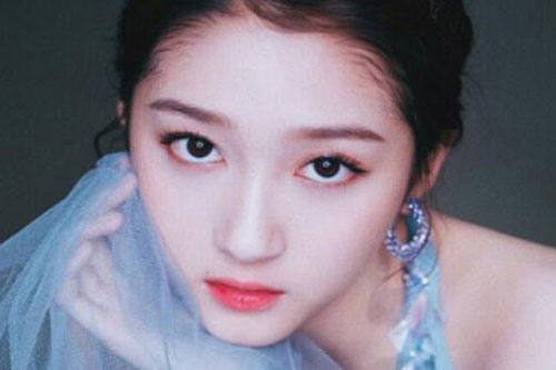 Nếu làm điều này trước khi đi ngủ, làn da của bạn sẽ trở nên mịn màng và ít mụn đầu đen hơn