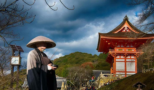 Đời người chỉ sống một lần, đau đớn cứ từ bỏ, mệt mỏi hãy nghỉ ngơi