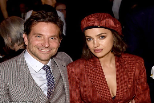 Về phía Irina Shayk, cô từng có mối tình 4 năm với tài tử Bradley Cooper. Họ có với nhau một con chung là Lea De Seine. People khẳng định hậu chia tay, hai người đã đạt thỏa thuận về chuyện chia tài sản và chăm sóc con gái.