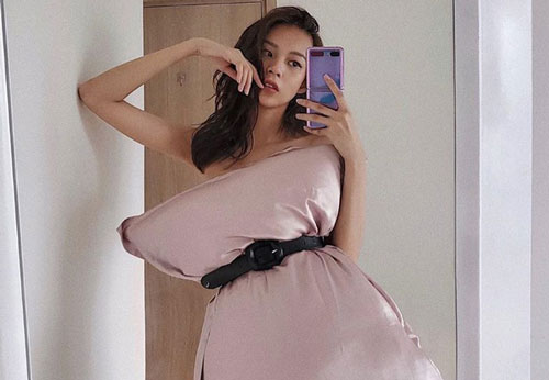 Ở nhà chống dịch, loạt mỹ nhân Việt đua nhau biến gối ngủ thành váy gợi cảm