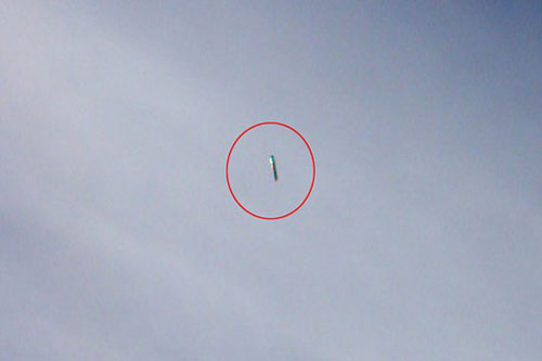 UFO kỳ lạ bất ngờ xuất hiện ở nước Anh