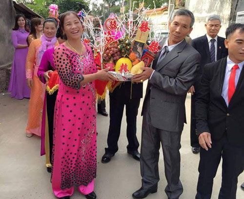 Dàn bê tráp ăn hỏi "độc, lạ" toàn cụ ông, cụ bà gây "sốt" cộng đồng mạng