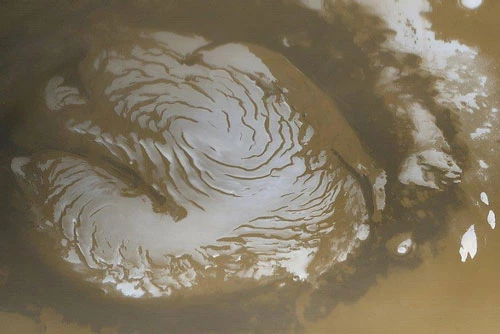 Các nét xoắn ốc tại cực Bắc của sao Hỏa. 