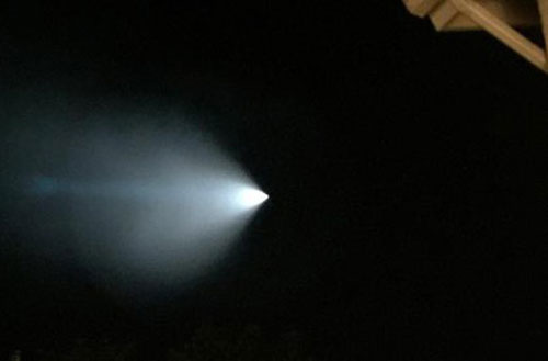 Vệt sáng kỳ lạ trên bầu trời nước Mỹ gây xôn xao