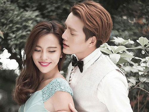 9 cử chỉ của phụ nữ làm đàn ông dễ 'mủi lòng' nhất 