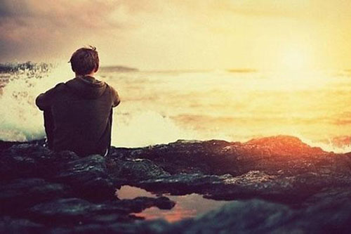 Cô đơn khiến người ta sợ hãi nhưng cô độc lại là động lực giúp trở nên mạnh mẽ