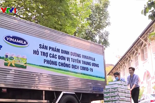 Vinamilk ủng hộ gần 15 tỷ đồng chống dịch COVID-19