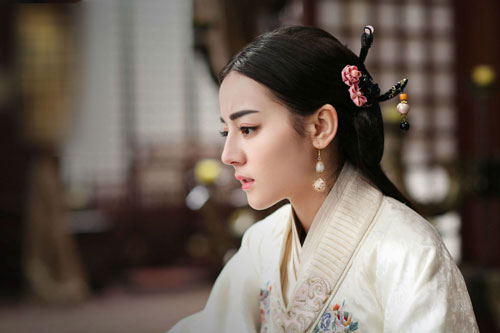 CLIP: 'Rùng mình' trước những cách kiểm tra trinh tiết của thiếu nữ thời phong kiến Trung Quốc