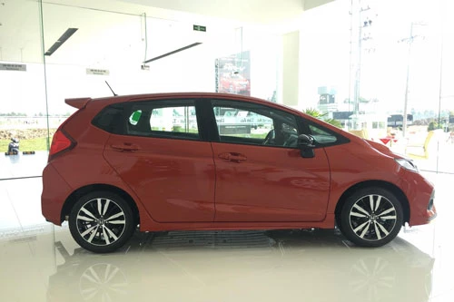 3. Honda Jazz (doanh số: 7 chiếc).