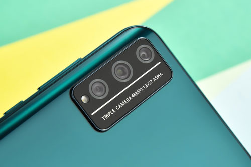 Smartphone 3 camera sau, RAM 8 GB, pin 4.000 mAh, giá gần 6 triệu