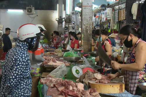 Giá thịt lợn ở các tỉnh phía Nam vẫn ở mức cao do thiếu nguồn cung