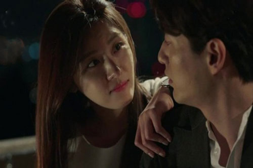 Yêu nhau 5 năm mới biết người yêu đã có vợ