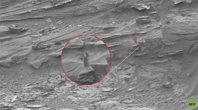 Robot thám hiểm của NASA chụp được ảnh "người ngoài hành tinh" - anh 1