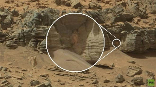 Robot thám hiểm của NASA chụp được ảnh "người ngoài hành tinh" - anh 2