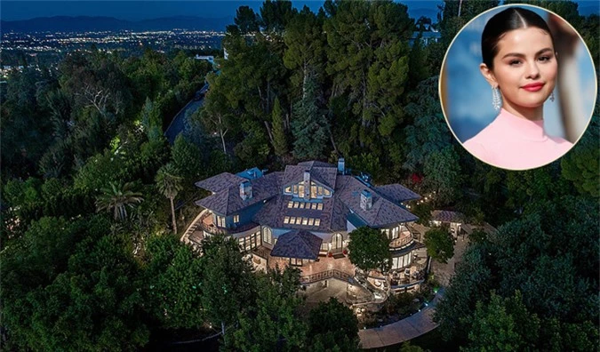 Selena Gomez vừa trở thành cô chủ của biệt thự thơ mộng trên đồi ở khu Encino, quận Los Angeles.