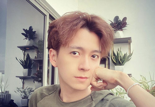 Ngô Kiến Huy chia sẻ dòng trạng thái về tình yêu, phải chăng ẩn ý khuyên Khổng Tú Quỳnh tìm tình mới?