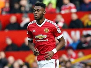 3 năm không được ra sân thi đấu, tương lai nào cho Fosu-Mensah ở Man United?