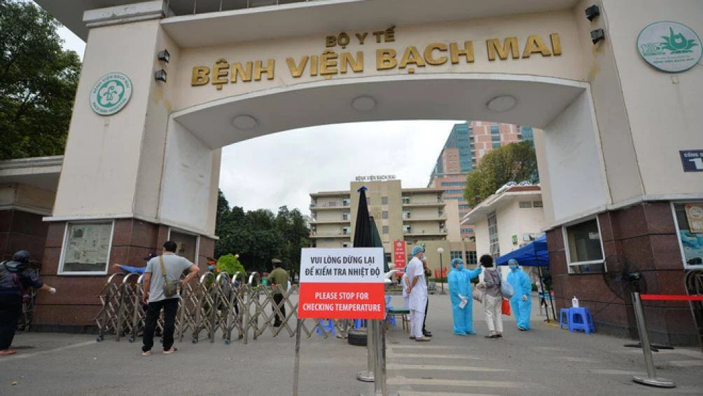 Bệnh viện Bạch Mai được gỡ bỏ lệnh phong tỏa từ 0h ngày 12/4/2020.