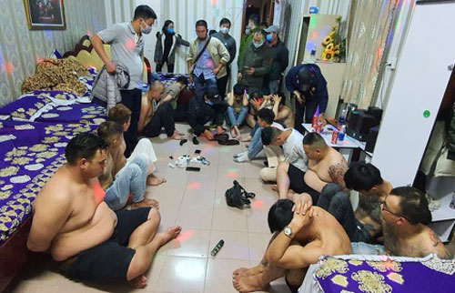 Lâm Đồng: Hẹn nhau qua mạng, hơn 20 thanh niên tụ tập “phê” ma tuý trong khách sạn