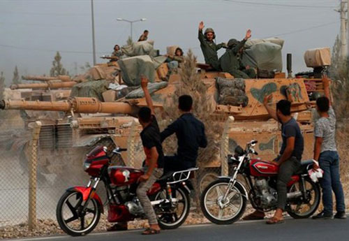 Thổ Nhĩ Kỳ điều động xe tăng M60T tràn ngập Bắc Syria