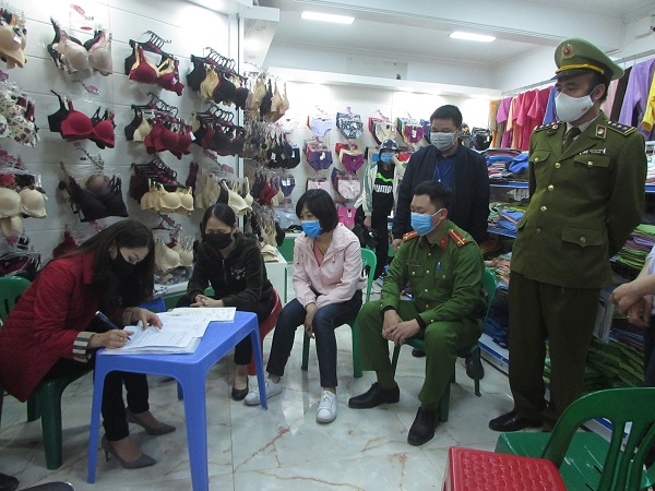 Lạng Sơn: Phớt lờ Chỉ thị 16 của Thủ tướng, 2 cơ sở bị phạt hàng chục triệu đồng và dừng kinh doanh