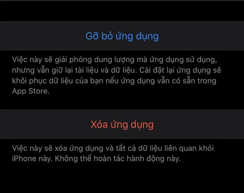 Bạn có thể vào Cài đặt > Cài đặt chung > Dung lượng iPhone, xem ứng dụng nào chiếm nhiều bộ nhớ để cân nhắc gỡ. Khi gỡ, sẽ có 2 tùy chọn là Gỡ bỏ ứng dụng (giữ lại dữ liệu đã lưu bên trong) và Xóa ứng dụng (xóa luôn dữ liệu trong ứng dụng).