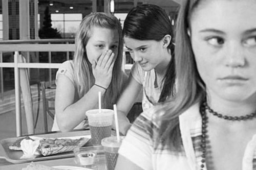 Điều nên làm khi bị người khác nói xấu