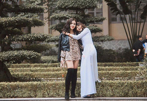 Đôi bạn chơi thân 20 năm, cùng nhau “dậy thì thành công”