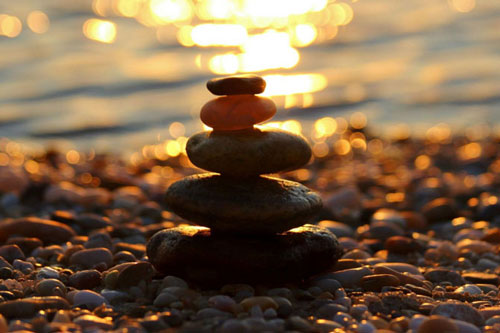 Đừng tung hoành ngang dọc trong thế giới của người khác, hãy quay trở về với chính mình