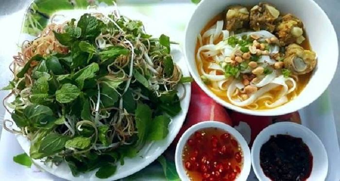 Món Mì Quảng vô cùng hấp dẫn từ “Bếp Joymeal” của “chàng trai hoá giấy” Trần Minh Thành 