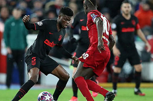 M.U cùng nhiều "ông lớn" ở châu Âu giành nhau "máy quét" của Atletico