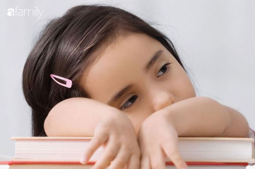 Vì sao thấy con rất thông minh, ham học mà vẫn bị các thầy cô chê là lười học, mất tập trung?
