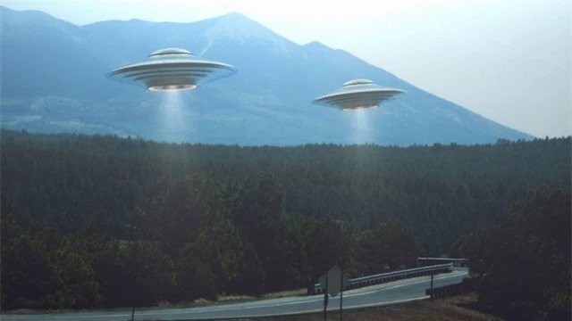 Anh sắp công bố hồ sơ mật về UFO - 1