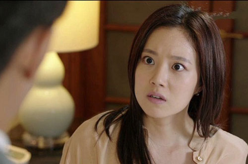 Đến nhà chị gái chơi, thấy giúp việc cãi chủ nhà như "chém chả", tôi xông lên bảo vệ chị nhưng không ngờ chính mình lại bị đuổi ra khỏi nhà