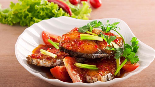 Cách làm món cá thu sốt cà chua đậm đà, đưa cơm