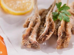 Ăn nhiều những thực phẩm này sẽ càng khiến phụ nữ già đi nhanh chóng
