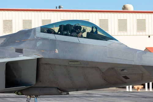 Bất ngờ việc Mỹ để ‘chim ăn thịt’ F-22 Raptor bị mục cả vỏ