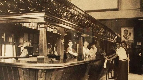 Quán rượu cổ với câu chuyện ly kỳ “ma ám” và dịch vụ tour “săn ma”