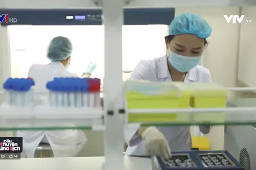 Câu chuyện về những người đi tìm virus: "Mẹ ơi, khi nào mẹ mới về?"