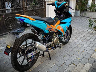 Yamaha Exciter 150 tuyệt đẹp với bộ tem màu xanh, đi kèm phụ kiện đắt giá